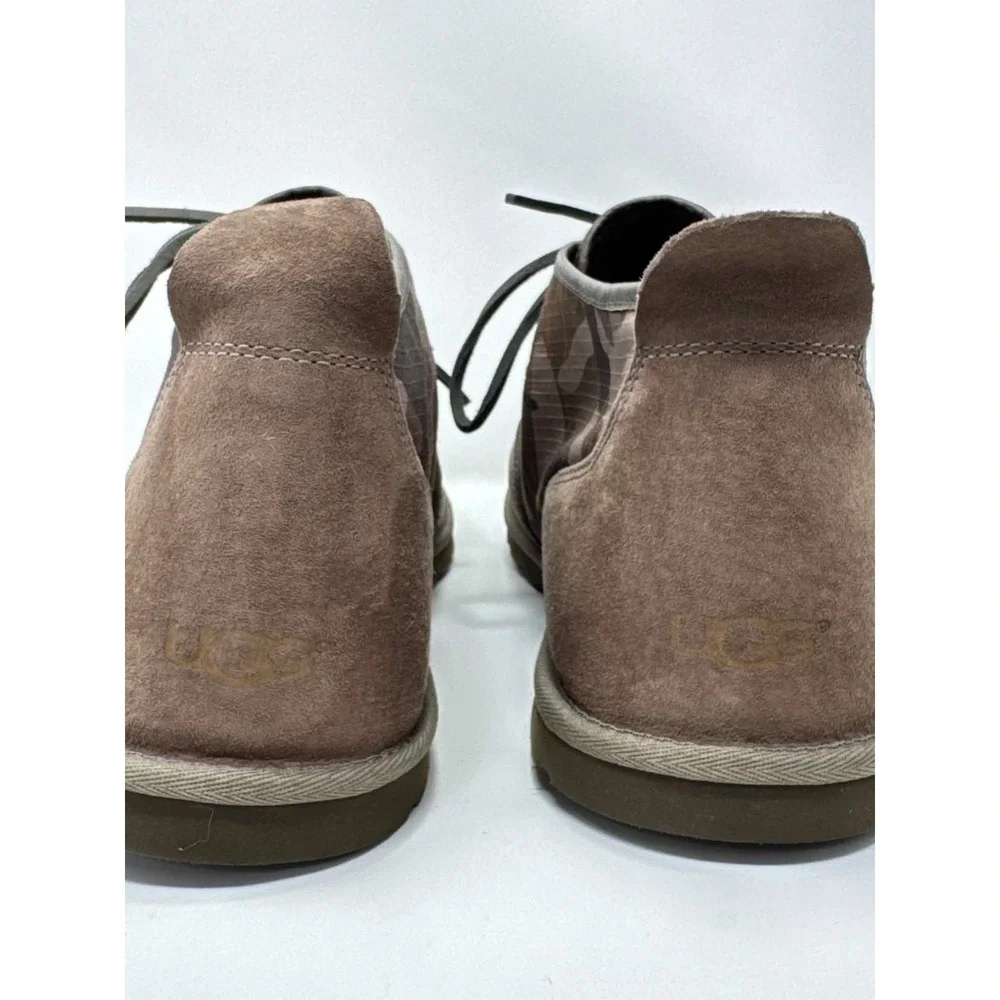 UGG **new without